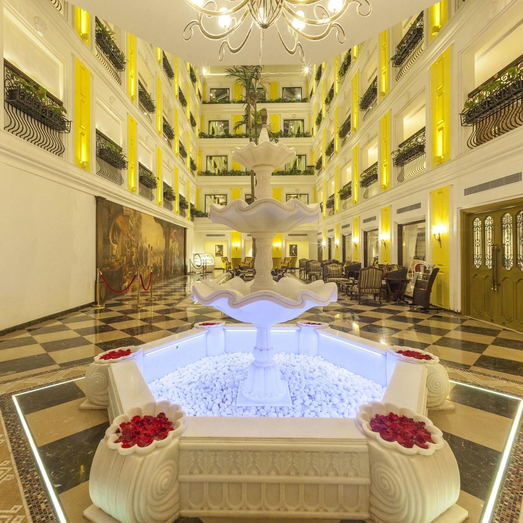 Fragrant Nature Kochi - A Five Star Classified Hotel מראה חיצוני תמונה