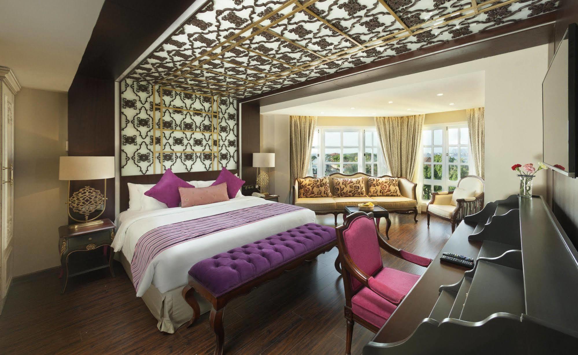 Fragrant Nature Kochi - A Five Star Classified Hotel מראה חיצוני תמונה